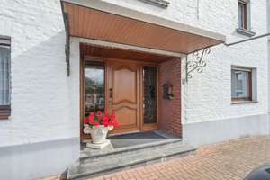 RESERVIERT - Aldenhoven: Alte Mauern, neue Träume – Bauernhaus mit Charme und Entwicklungspotenzial 