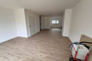 Modernes, energieeffizientes Reihenhaus mit Süd-West-Garten in Düren  – Lützenrathstraße 3, 52353 Nord-Düren, Düren – Vorschaubild 4