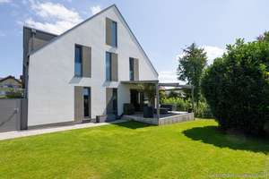 Luxuriöses, freistehendes Einfamilienhaus in bester Lage Bad Vilbels – PROVISIONSFREI – Die vollständige Adresse der Immobilie erhältst du vom Anbieter., 61118 Bad Vilbel – Vorschaubild 14