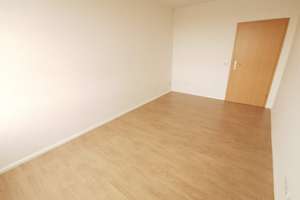 frisch saniert:  1-Raum-Wohnung mit Einbauküche, Tageslichtbad und Badewanne im Musikerviertel – Haydnstr. 2, 9119 Kappel, Chemnitz – Vorschaubild 3