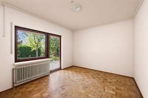 Großzügiges Familiendomizil mit separater Einliegerwohnung in begehrter Zehlendorf-Lage – Die vollständige Adresse der Immobilie erhältst du vom Anbieter., 14167 Zehlendorf, Berlin – Vorschaubild 8