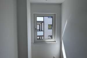 Erstbezug | 3,5-Zimmer | über den Dächern | Einbauküche | Balkon | Einzelgarage | KFW55 | ER-Zentrum – Anton-Bruckner-Straße 10, 91052 Röthelheim, Erlangen – Vorschaubild 31