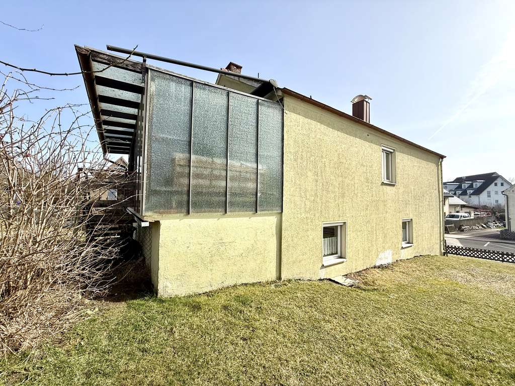 Immobilie in Riesbürg - Ein wahres Raumwunder! Einfamilienhaus unweit von Nördlingen sucht Handwerker! - Bild 2