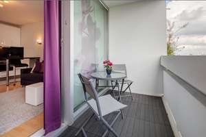 Möbliert: Apartment am Arabellapark mit Schwimmbad auf dem Dach  – Die vollständige Adresse der Immobilie erhältst du vom Anbieter., 81925 Parkstadt, München – Vorschaubild 10