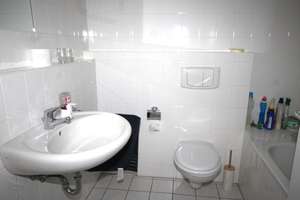 2-Zimmer-Wohnung mit Kochnische und Balkon in Düsseldorf-Unterbilk, Nähe Medienhafen – 40219 Unterbilk, Düsseldorf – Vorschaubild 10