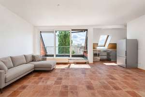 Tiergarten, nahe dem Spreeufer: Großzügige Dachgeschosswohnung mit Fahrstuhl und Südterrasse – Lützowstraße 69, 10785 Tiergarten, Berlin – Vorschaubild 3