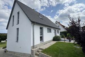 Modernes Wohnhaus mit Souterrainwohnung – Die vollständige Adresse der Immobilie erhältst du vom Anbieter., 24235 Laboe – Vorschaubild 4