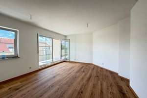 Sonnenbalkon mit Blick ins Rosental - leerstehende 2 Zimmerwohnung mit großem Balkon! – Kirschbergstraße 24, 4159 Möckern, Leipzig – Vorschaubild 9