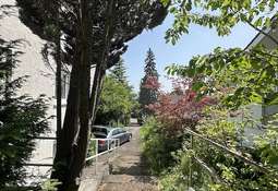 Treppe vom Garten EG zum GG