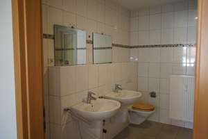 WG-Einzelzimmer möbliert groß im 1. Obergeschoss links – Schmitthennerstraße 66, 69124 Kirchheim, Heidelberg – Vorschaubild 3