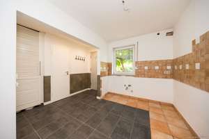 Puchheim: Helles RMH (Wohn-/ Nutzfläche ca. 192 m²) mit Galerie im
Dachgeschoss & 2 TG-Stellplätzen – Die vollständige Adresse der Immobilie erhältst du vom Anbieter., 82178 Puchheim – Vorschaubild 2