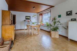 Einfamilienhaus in ruhiger Sackgassenendlage – Platz für viele Lebensmodelle mit schönem Südgarten – Die vollständige Adresse der Immobilie erhältst du vom Anbieter., 28329 Sebaldsbrück, Bremen – Vorschaubild 3