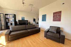 Essen-Stadtwald: 2,5 Zimmer mit Südbalkon, Einbauküche und Tiefgaragenstellplatz – Bodelschwinghstr. 25, 45134 Stadtwald, Essen – Vorschaubild 3