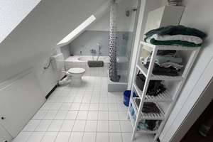 Charmante 2- Zimmer  Wohnung in zentraler Lage von Kassel – Die vollständige Adresse der Immobilie erhältst du vom Anbieter., 34117 Mitte, Kassel – Vorschaubild 4