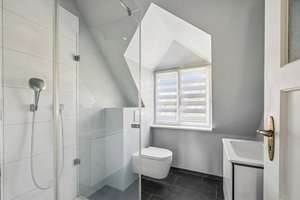 Nahe den Isarauen - Altbau DG - 2 Zimmer am Wettersteinplatz – Die vollständige Adresse der Immobilie erhältst du vom Anbieter., 81547 Giesing, München – Vorschaubild 8