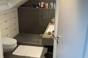 5,5-Zimmer Reihenmittelhaus mit Garage in Ditzingen – Die vollständige Adresse der Immobilie erhältst du vom Anbieter., 71254 Ditzingen – Vorschaubild 3