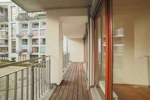 Stadtleben trifft Ruhe – 3 Zimmer mit Loggia und Balkon – Chausseestraße 119a, 10115 Mitte (Ortsteil), Berlin – Vorschaubild 2