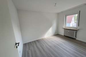 Helle, renovierte 4-Zimmer-Wohnung mit großem Südbalkon in Dortmund-Aplerbeck – 44287 Aplerbeck (Ortsteil), Dortmund – Vorschaubild 9