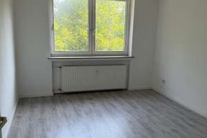 1- Zimmer Wohnung mit Balkon!!