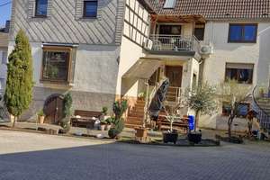Platz ohne Kompromisse: Großzügiges Wohnhaus mit Scheune und Halle – Ihr Freiraum für Leben und Busi – Die vollständige Adresse der Immobilie erhältst du vom Anbieter., 56566 Neuwied – Vorschaubild 3