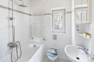 Sonniges Zweifamilienhaus in Obermenzing – flexible Wohnkonzepte & besonderes Potenzial – Die vollständige Adresse der Immobilie erhältst du vom Anbieter., 81245 Obermenzing, München – Vorschaubild 9