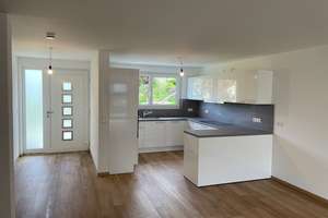 Sehr schönes Reihenhaus BJ24 - Massivbau - Wärmepumpe - PV - Garage - EBK – Wehratalstrasse 31c, 79664 Wehr – Vorschaubild 4
