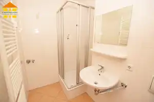 Geräumige Erdgeschosswohnung mit Balkon und Stellplatz! – Eichendorffstraße 21, 9131 Chemnitz – Vorschaubild 10