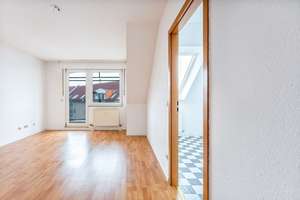 ⭐️ Über den Dächern Berlins: Helle 3 Zi-DG-Whg mit Blk, 2 Schlafzimmern in guter Lage von Weißensee – Die vollständige Adresse der Immobilie erhältst du vom Anbieter., 13086 Weißensee, Berlin – Vorschaubild 3
