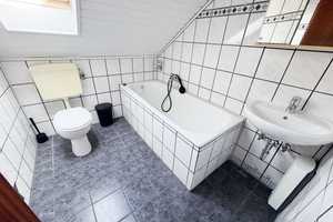 SCHMACHTENDORF - EIN- BIS DREIFAMILIENHAUS MIT SCHÖNEM GARTEN – Oberhausen – Vorschaubild 22