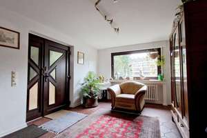 Zuhause mit Charakter, Kamin & Sauna – großzügiges Familienhaus mit Garten und Doppelgarage – Die vollständige Adresse der Immobilie erhältst du vom Anbieter., 45470 Menden-Holthausen, Mülheim an der Ruhr – Vorschaubild 3