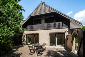 Modernisiertes Einfamilienhaus mit großem Grundstück in Lilienthal – Osterholz (Kreis) – Vorschaubild 2