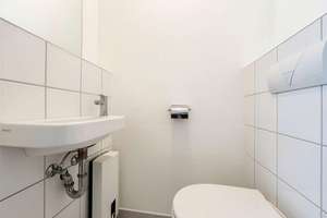 ÜBER DEN DÄCHERN DER KÖLNER SÜDSTADT - 2 ZIMMER-MAISONETTE MIT DACHTERRASSE UND EINBAUKÜCHE – 50677 Neustadt/Süd, Köln – Vorschaubild 7