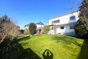 Freistehendes Zweifamilienhaus großer SW-Garten plus Doppelgarage / 3 STP – Die vollständige Adresse der Immobilie erhältst du vom Anbieter., 67229 Gerolsheim – Vorschaubild 2