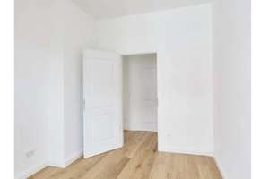 Zentrale 2-Zimmer Wohnung nach hochwertiger Sanierung mit Einbauküche und Waschmaschine – Engelbosteler Damm 79, 30167 Nordstadt, Hannover – Vorschaubild 10