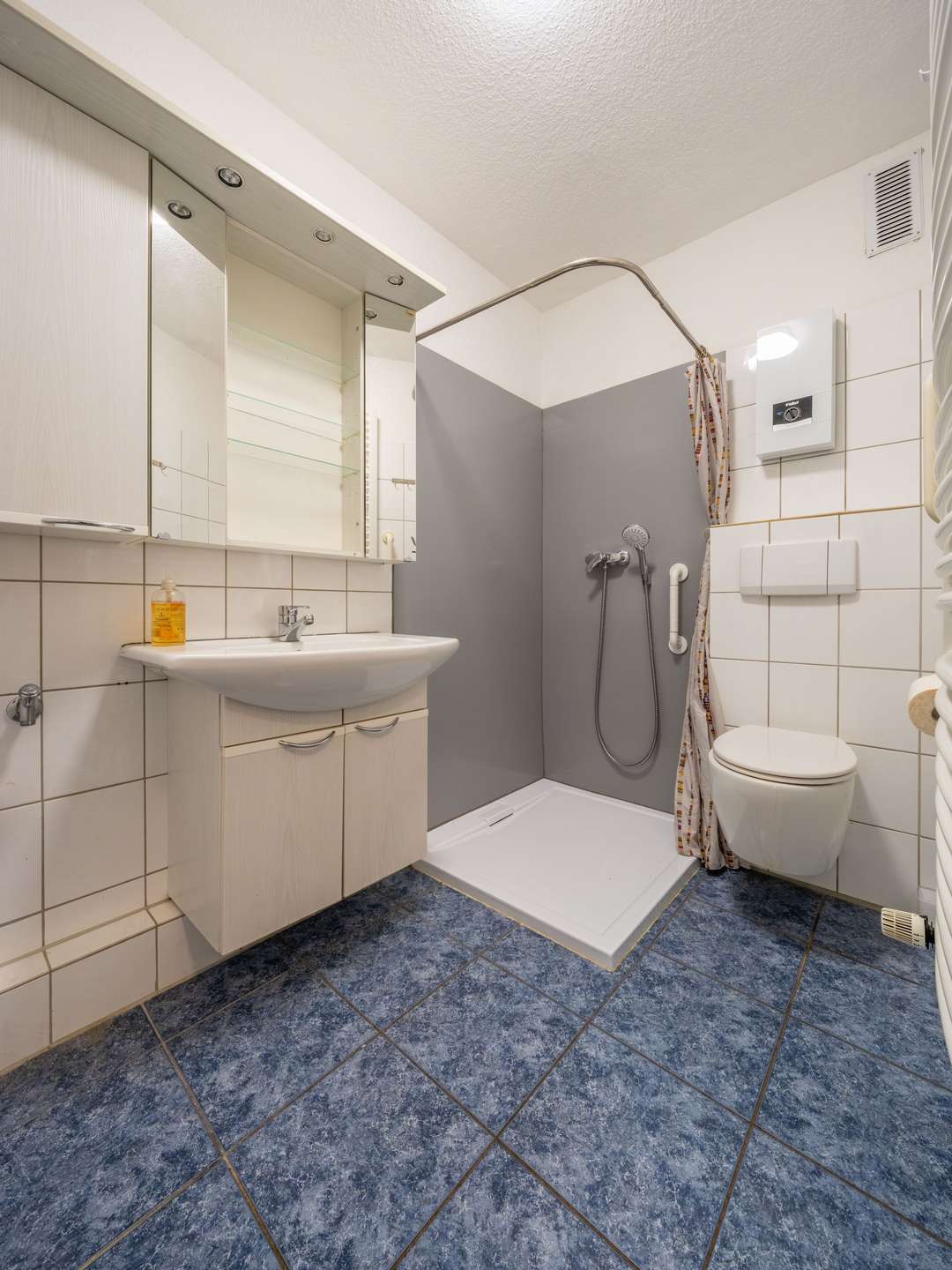 Immobilie in Bottrop - Barrierearme 2,5-Zimmer-Wohnung mit Aufzug und zwei Balkonen in zentraler Innenstadtlage - Bild 13