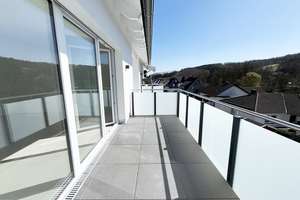 VERKAUFT - barrierefreie Neubauwohnung mit sonnigem Balkon in guter Lage – Die vollständige Adresse der Immobilie erhältst du vom Anbieter., 57078 Birlenbach, Siegen – Vorschaubild 1