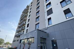 Über den Dächern von Berlin-Marzahn: Exklusive 1-Zimmer-Wohnung mit Balkon – Marzahner Chaussee 199, 12681 Marzahn, Berlin – Vorschaubild 1