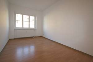 Lichtdurchflutete 3-Zimmer Wohnung in der Curiesiedlung mit Tiefgarage und Gartenblick – Bunsenstraße 7, 39124 Neue Neustadt, Magdeburg – Vorschaubild 4