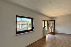 4 Zimmer Wohnung -Sehr großer Balkon zum entspannen – Rosenstraße 3, 96465 Neustadt bei Coburg – Vorschaubild 4