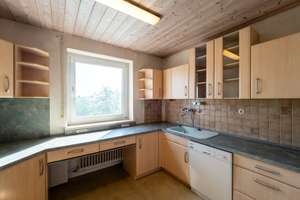 Charmante 4-ZKB Etagenwohnung mit Garage und Balkon in Augsburg-Lechhausen zu verkaufen! – Die vollständige Adresse der Immobilie erhältst du vom Anbieter., 86167 Lechhausen-Ost, Augsburg – Vorschaubild 6
