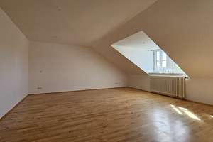 Schicke Dachgeschosswohnung in begehrter Wohnlage – Königstraße 11, 1097 Innere Neustadt, Dresden – Vorschaubild 3