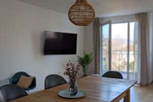 schöne große Maisonette Wohnung in Stuttgart – Die vollständige Adresse der Immobilie erhältst du vom Anbieter., 70329 Obertürkheim (Ortsteil), Stuttgart – Vorschaubild 7