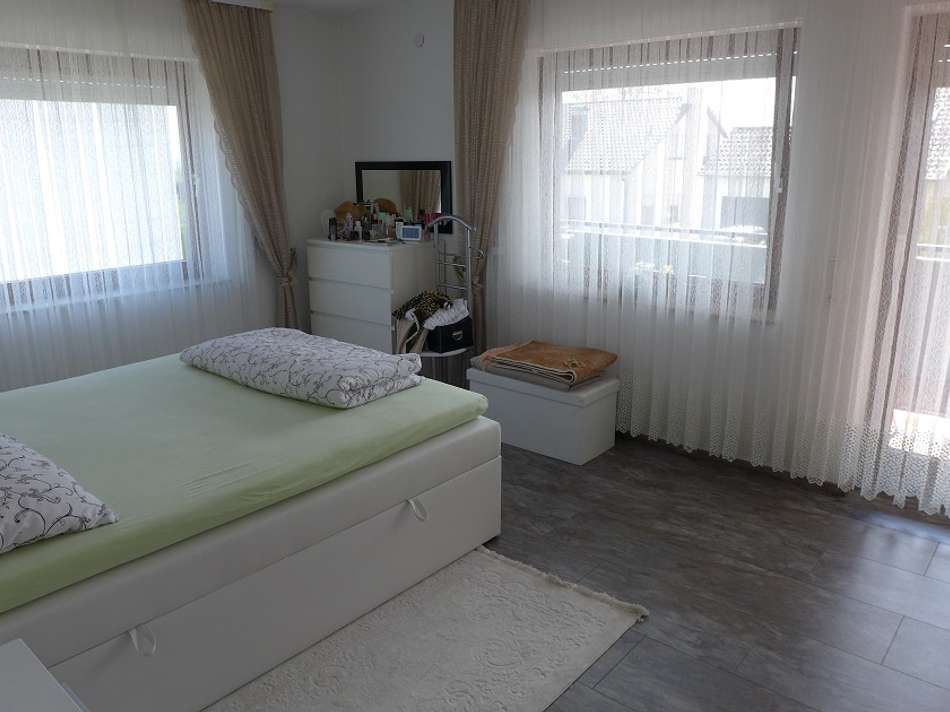 Schlafzimmer EG
