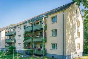 Balkonwohnung in ruhiger Seitenstraße – Sterzelstr. 22, 9117 Siegmar, Chemnitz – Vorschaubild 1