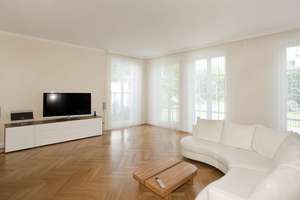 Weiße Siedlung - exklusive Villa in erster Rheinlage – Die vollständige Adresse der Immobilie erhältst du vom Anbieter., 40474 Golzheim, Düsseldorf – Vorschaubild 4