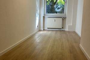 Renovierte 3 Zimmer Wohnung mit Loggia in Düsseldorf Bilk – 40225 Bilk, Düsseldorf – Vorschaubild 7