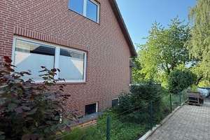 Sachsenhagen - 2-Familienhaus mit 2 Garagen – Alter Schützenplatz 7, 31553 Sachsenhagen – Vorschaubild 2