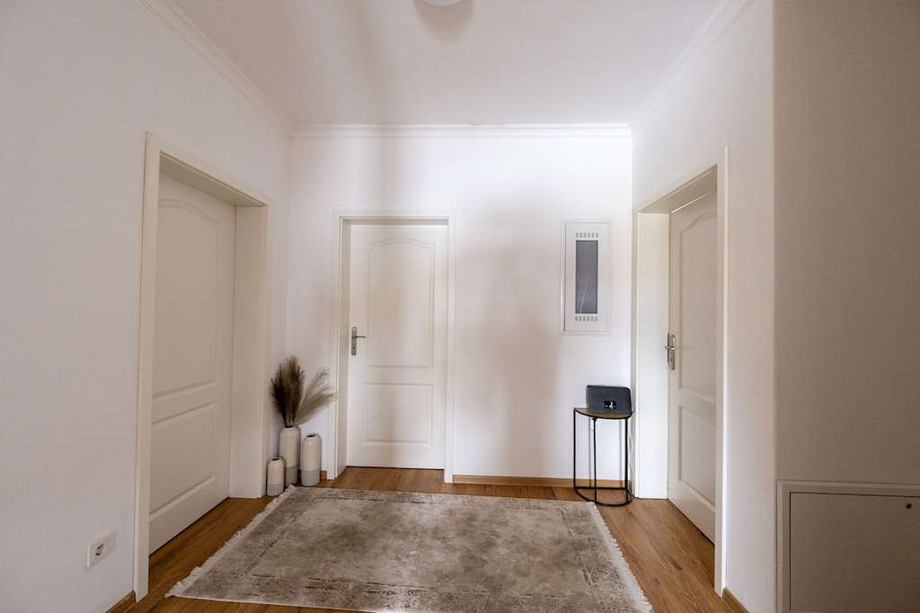 Immobilie in Lützen - Mehr Raum für Leben, Familie und Zukunft - Neuwertiges Wohnhaus mit Einliegerwohnung ! - Bild 3