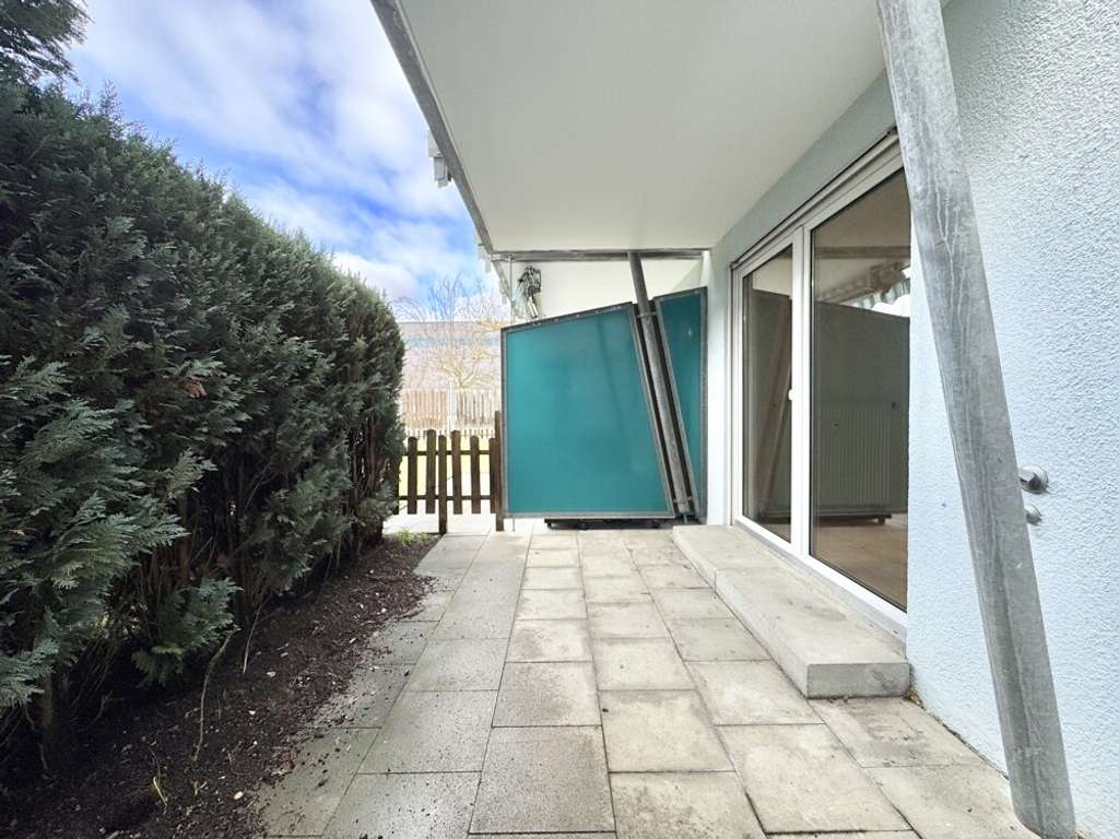 Immobilie in Neuhausen auf den Fildern - Helle 2-Zimmer-Wohnung mit überdachter Terrasse – ideal für Eigennutzer oder Kapitalanleger - Bild 0