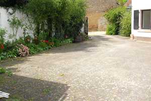 Uneinsehb. Gartenparadies mit Terrassen, Pool, Scheune+Garage, 2 Häuser/getrennt mit Innenhof etc. – Bad Kreuznach (Kreis) – Vorschaubild 3